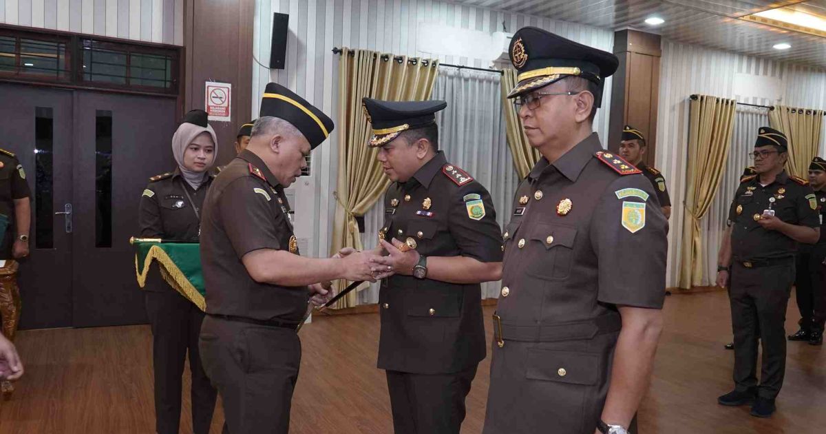 Lantik Kajari Deli Serdang dan Padang Lawas, Kajati Sumut : Bangun Soliditas Tegakkan Hukum Secara Humanis dan Berkeadilan