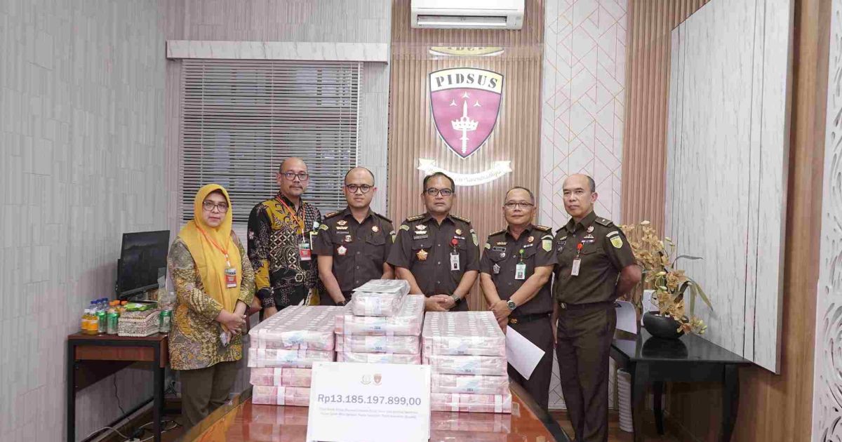 Penyidik Kejati Sumut Terima Pengembalian Kerugian Keuangan Negara Dalam Perkara Dugaan Tindak Pidana Korupsi