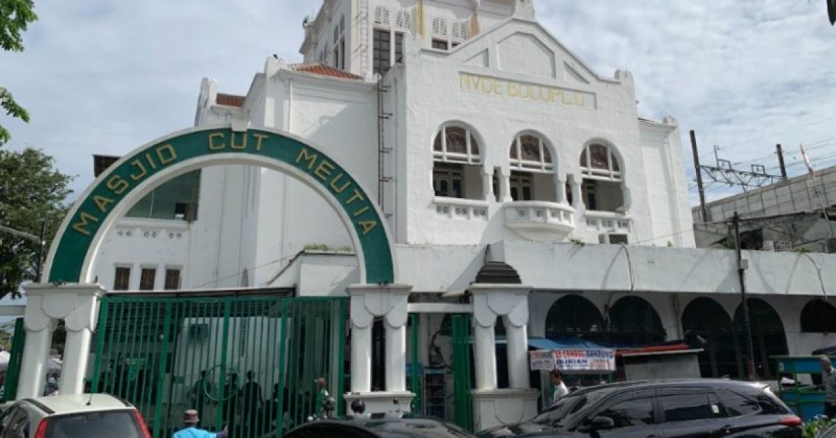 Ramadan, Aquaviva Distribusikan Air Mineral ke 321 Masjid di Indonesia