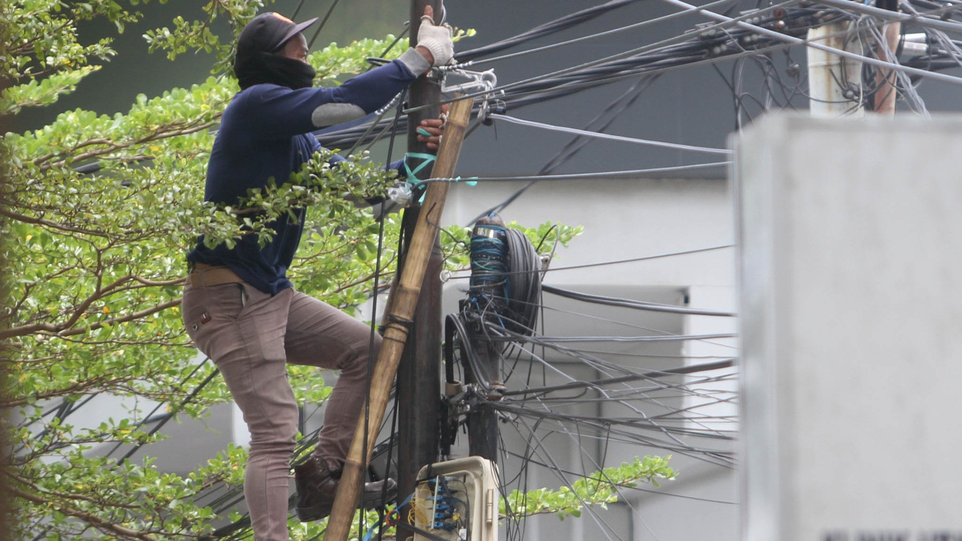 Meneropong Masa Depan Saham INET di Tengah Tekanan Valuasi dan Ekspansi