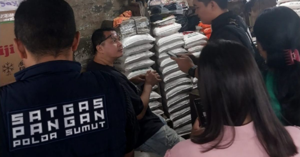 Tim satgas pangan polda sumut melakukan sidak di pasar medan