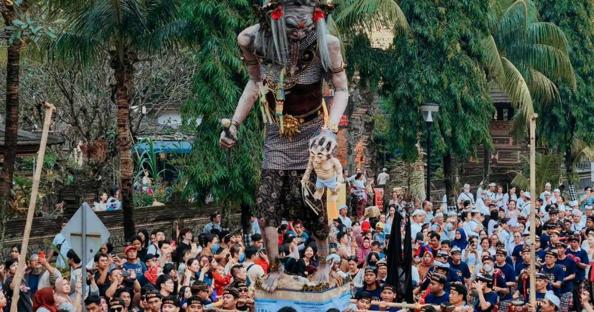 Hari Raya Nyepi di Jakarta Lebih Berwarna: Ogoh-Ogoh Raksasa dan Penjor Memukau di Bundaran HI