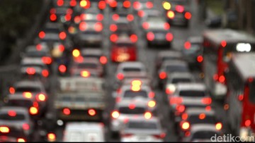 Langganan Warga Ibu Kota: Tol Bekasi Macet Parah di Senin Pagi, Begini Titik Rawan Kepadatan