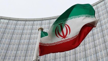 Ketegangan Global Memuncak: Iran Kunci Selat Hormuz Hingga Blokade Amerika Serikat Berakhir