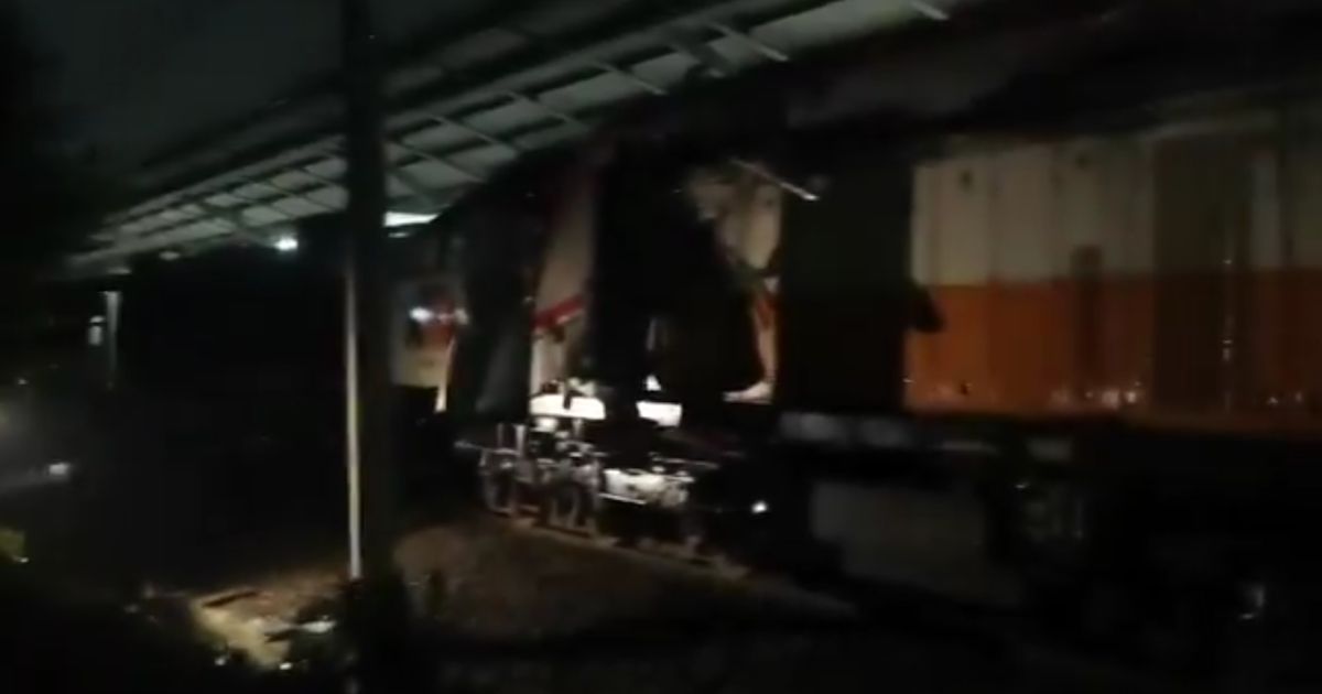Begini Kondisi KA Argo Bromo Usai Adu Banteng dengan KRL di Stasiun Bekasi Timur