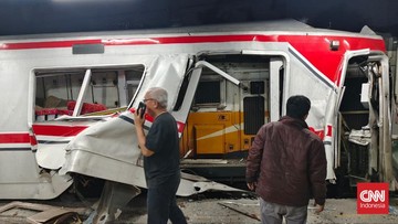 Dampak Bentrokan KA Jarak Jauh dan KRL di Bekasi Timur: Analisis Kondisi Gerbong dan Penanganan Evakuasi