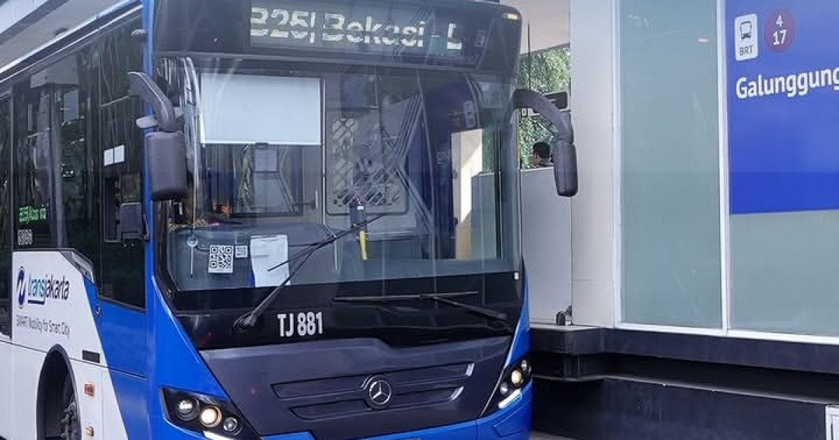 Transjakarta Siagakan Bus Khusus Antisipasi Gangguan Perjalanan KRL Imbas Insiden di Jalur Bekasi