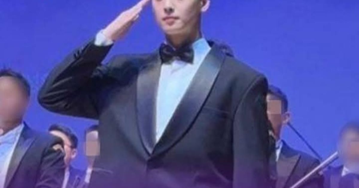 Cha Eun Woo Kembali Terlihat di Acara Bad Militer, Setelah Heboh Kasus Pajak!