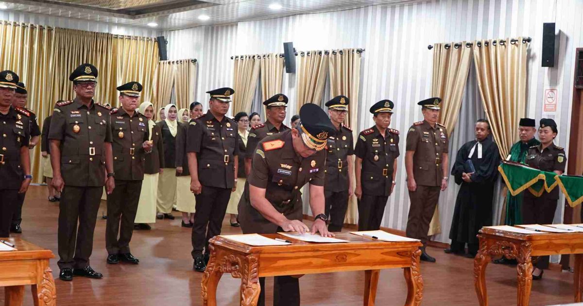 Kajatisu Lantik Waka, Aspidum dan Tujuh Kajari di Sumut