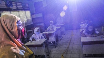 Kemendikdasmen Jamin Kepastian Status dan Gaji Guru Honorer Hingga 2026 Melalui Skema Baru