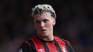 Tindakan Disipliner AFC Bournemouth: Alex Jimenez Dijauhi Sementara dari Skuad Utama Pasca Analisis Internal Media Sosial