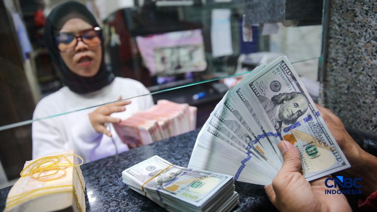 Proyeksi Analis: Rupiah Stabil di Bawah Rp18.000 Meski Ada Potensi Tekanan Pelemahan di Kuartal II 2026
