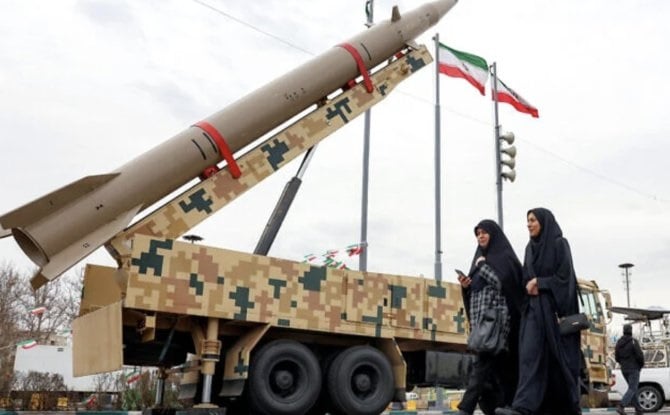 Analisis Pakar: Kesabaran dan Pengalaman Diplomatik Iran dalam Menghadapi Proposal Negosiasi AS