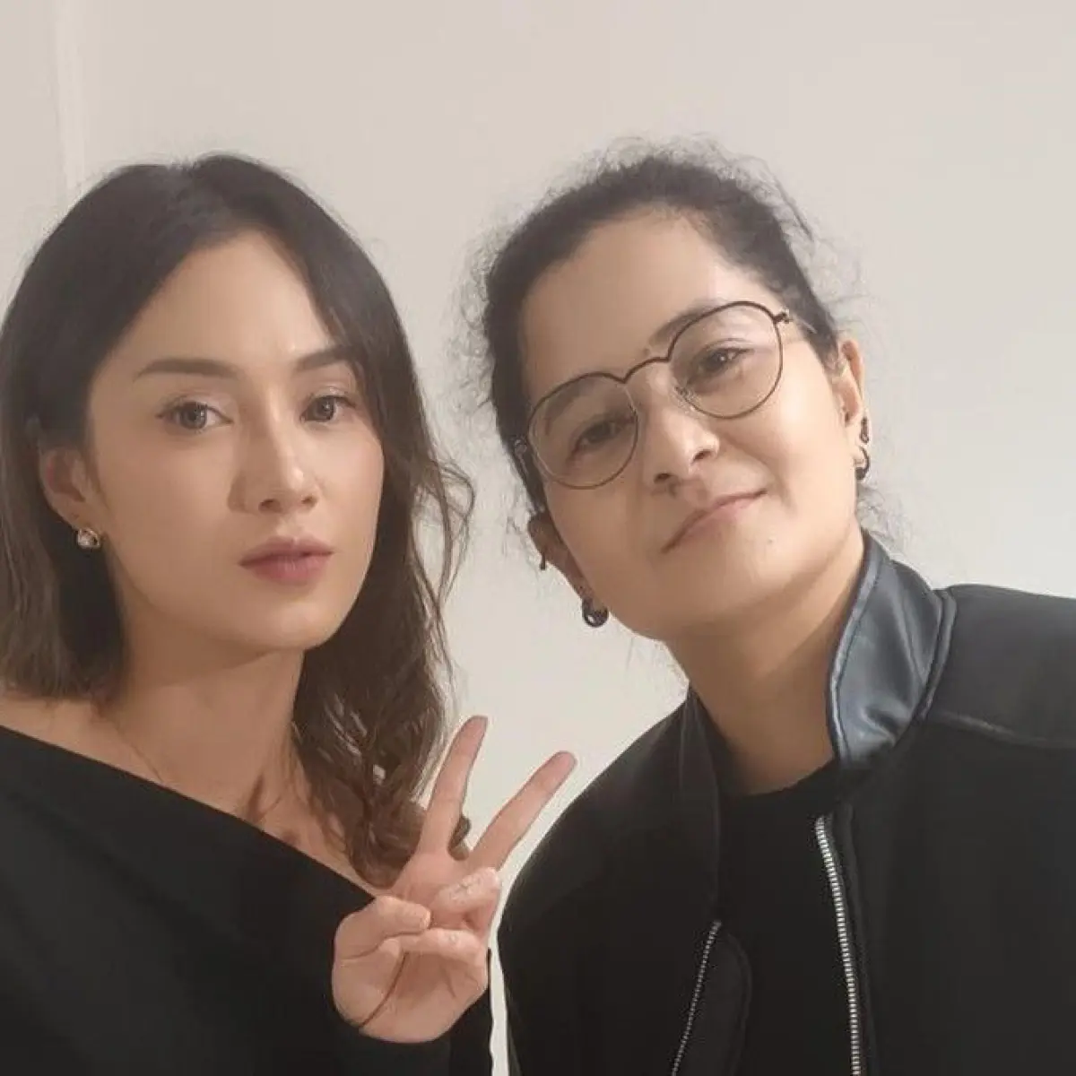 Transformasi Strategis The Virgin: Analisis Inovasi Genre Rockdut dan Ekspansi ke Industri Perfilman