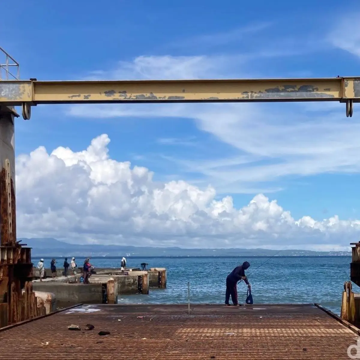 Dermaga Proyek Mangkrak di Klungkung Bali Eksis Jadi Spot Memancing Favorit Warga