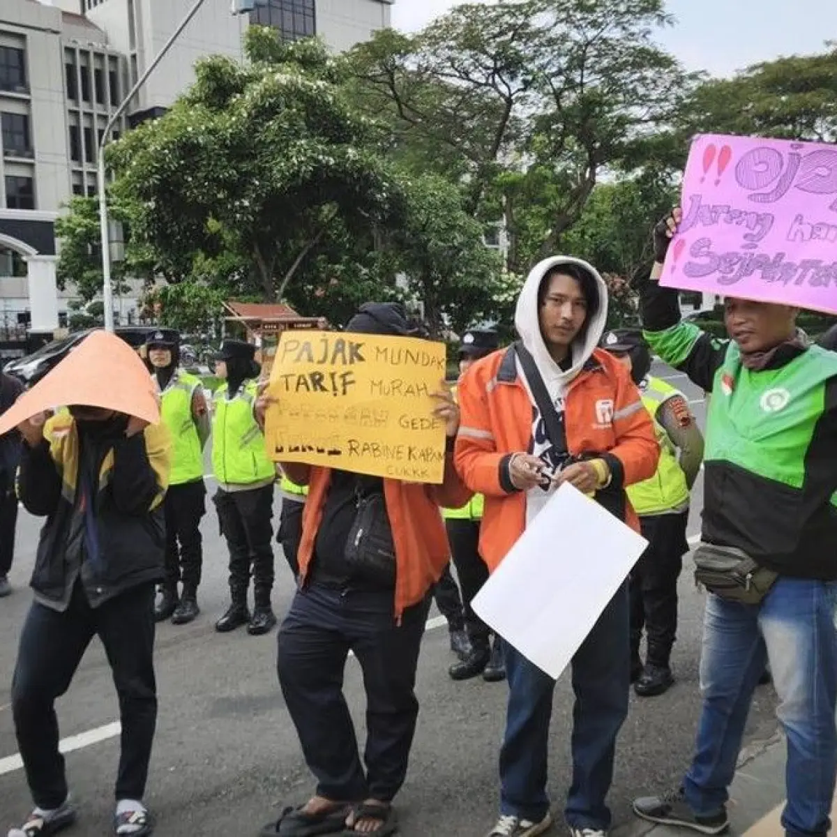 Pengemudi Ojol Tuntut Regulasi Jelas, Desak Pemerintah Pusat dan Daerah Atasi Permasalahan Tarif