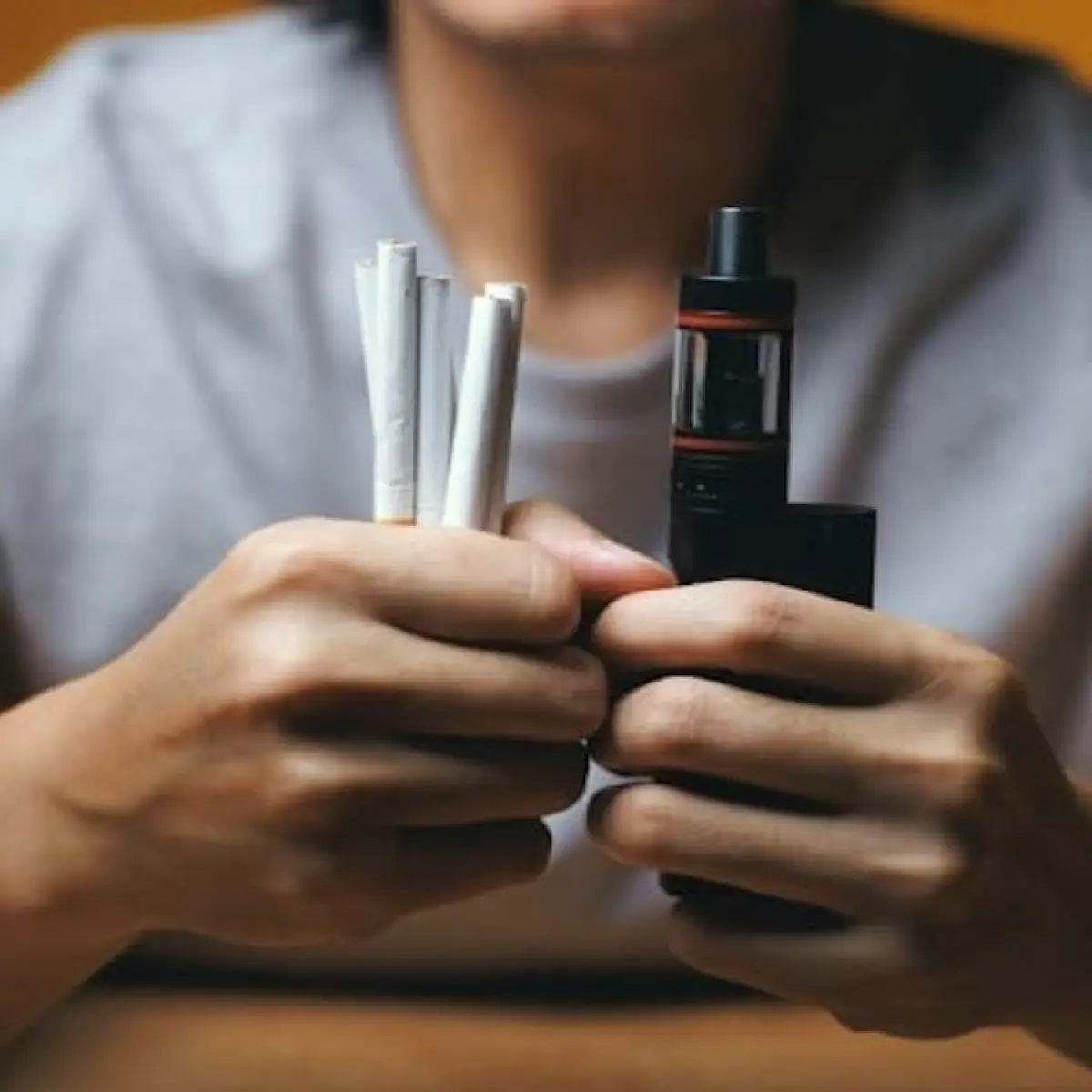 Kemenkes Tegaskan Bahaya Vape Setara Rokok Konvensional, Soroti Risiko Adiksi Nikotin Tinggi