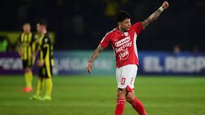 Alexis Zapata Bersinar: Santa Fe Tundukkan Peñarol di Kandang dalam Laga Penentuan Copa Libertadores