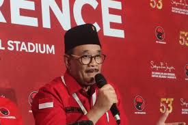 Djarot PDI-P Desak Jokowi Transparan Soal Ijazah Asli Demi Akhiri Polemik Publik