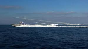 Manuver Militer Iran di Laut Oman: Rudal dan Drone Diluncurkan ke Armada Kapal Perang AS