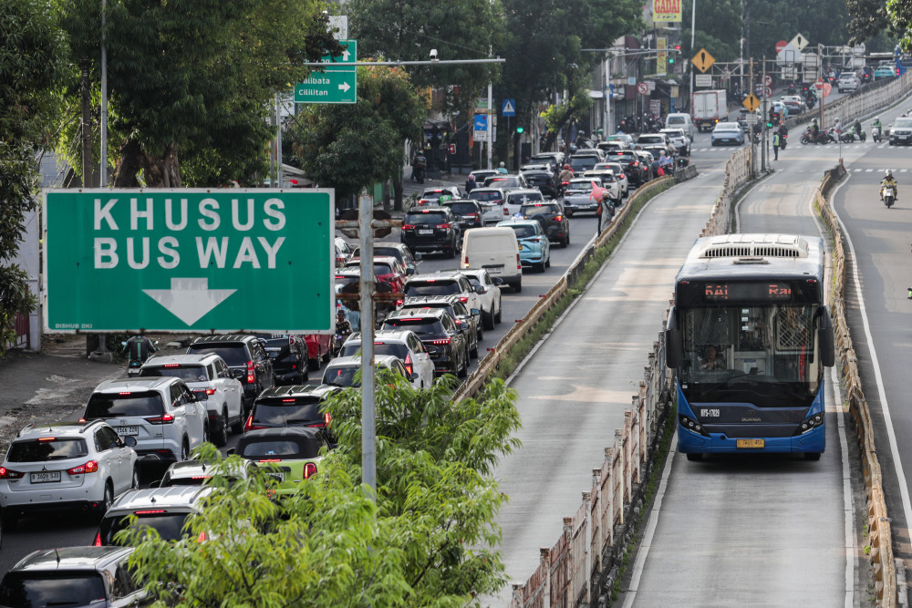 Dampak Demo di Ibu Kota: Ini Penyesuaian Rute Transjakarta dan MRT yang Perlu Diketahui Warga