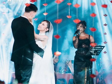 Marion Jola Sajikan Nuansa Romantis Lewat Alunan Emas di Resepsi Pernikahan Jennifer Coppen dan Justin Hubner