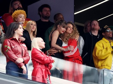 Fakta Terbaru Undangan Pernikahan Taylor Swift: Benarkah Blake Lively Tidak Masuk Daftar Tamu di Tengah Spekulasi Konflik?