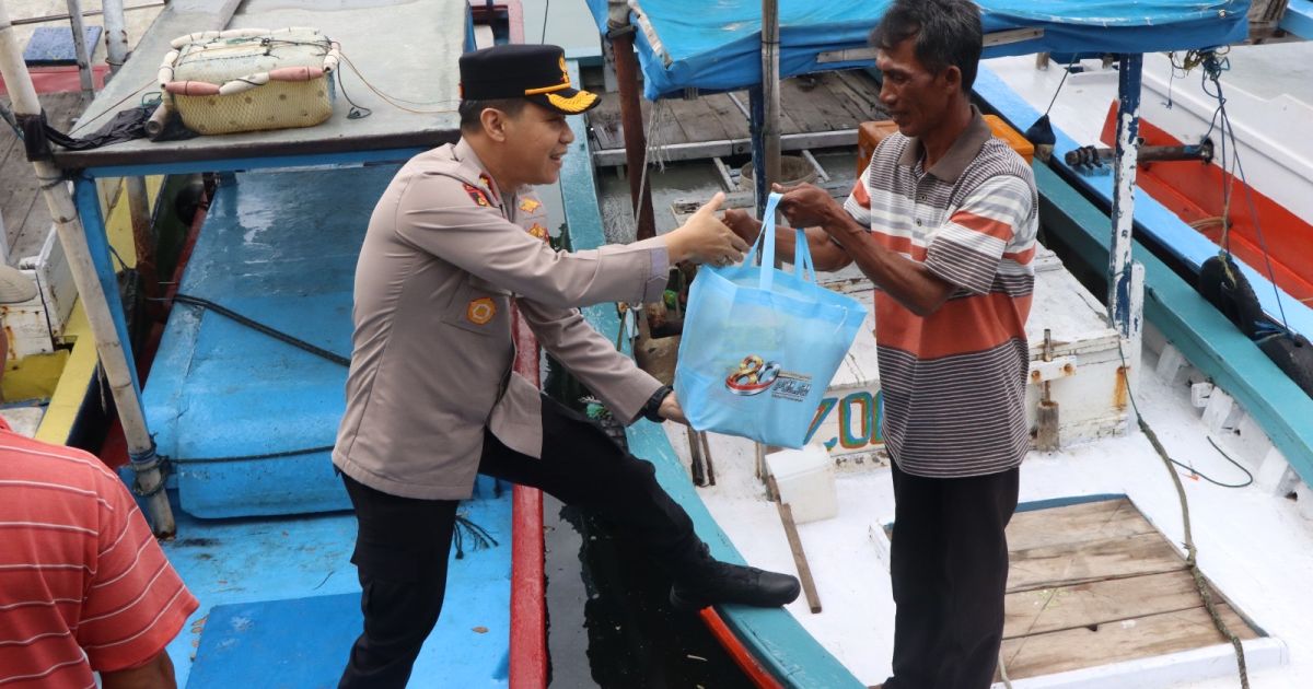 Momentum HUT Bhayangkara ke-80, Polres Kepulauan Seribu Wujudkan Kepedulian Sosial di Pulau Untung Jawa