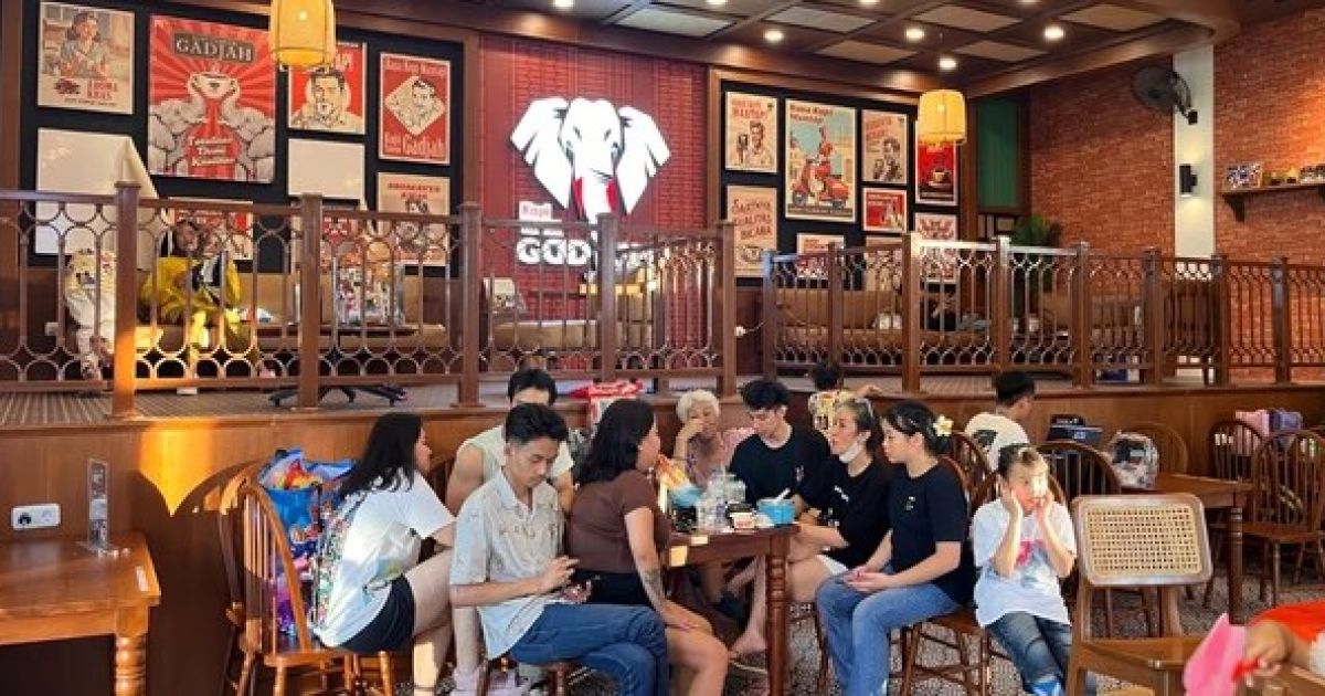 Menikmati Aroma Kopi di Tengah Hiruk Pikuk Jakarta Fair 2026: Panduan 7 Lokasi Terbaik untuk Bersantai