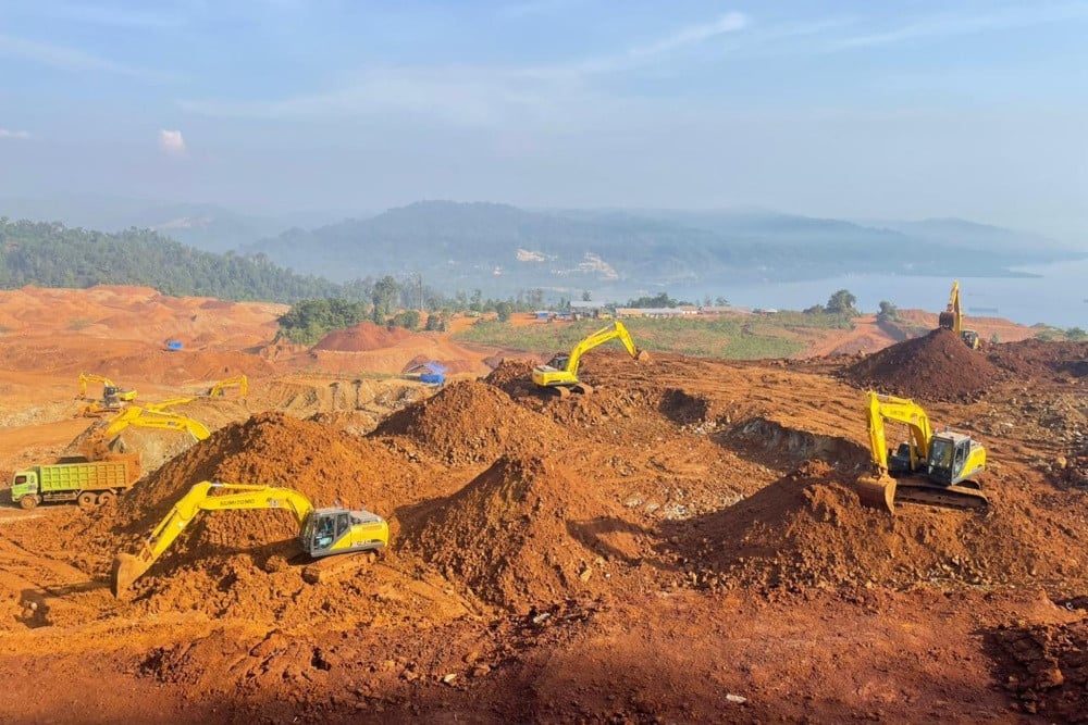 Strategi Hilirisasi Nikel Indonesia: Menjaring Nilai Tambah Raksasa di Tengah Tantangan Pasar Baterai Global