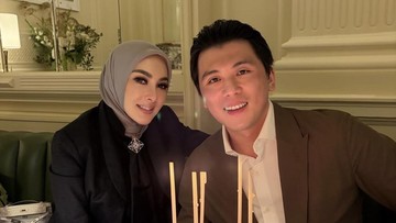 Syahrini Hadirkan Momen Romantis Rayakan Ulang Tahun Reino Barack di Jantung Eropa