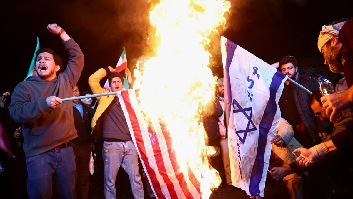 Dunia Maya Jadi Medan Baru: Serangan Siber Iran ke Israel Meningkat Pasca Eskalasi Konflik Fisik