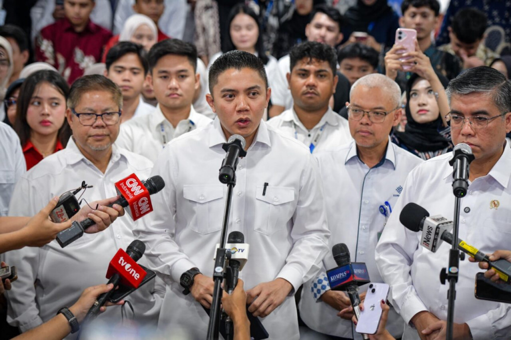 Strategi Pemerintah Percepat Penyerapan Lulusan Sarjana ke Dunia Kerja Melalui Magang Nasional 2026