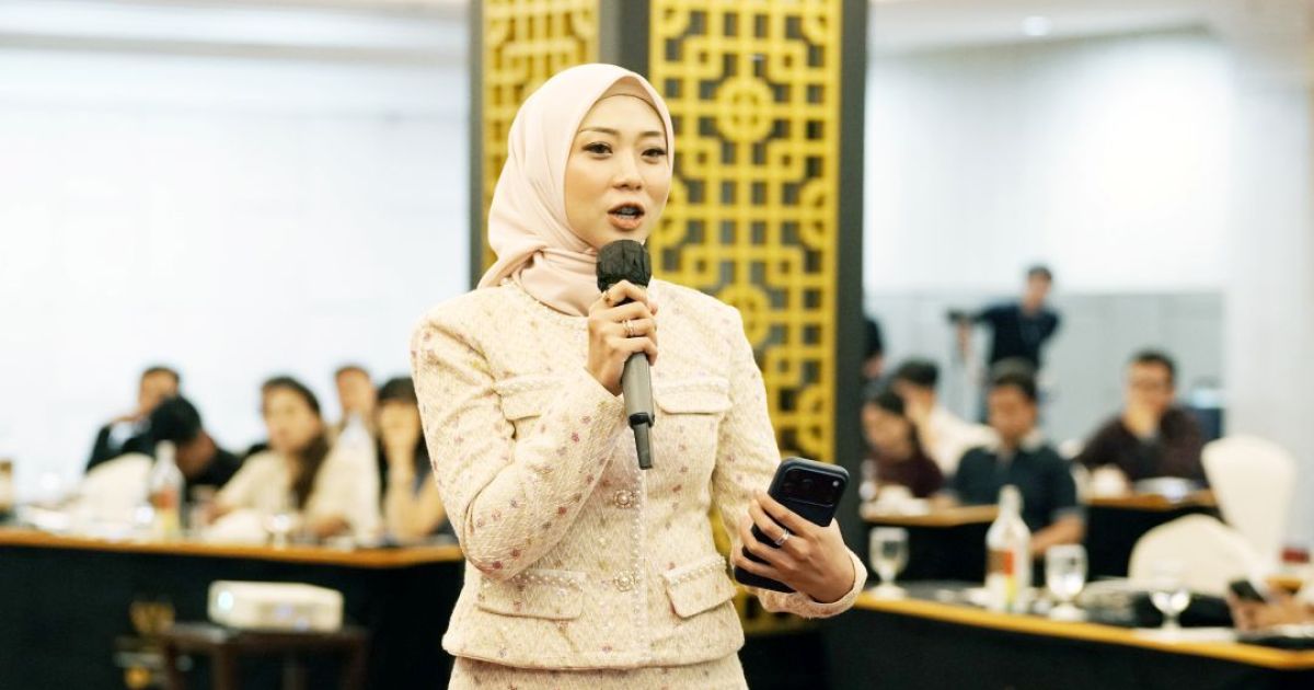 Strategi Trading 3 EMA Dibongkar Cenli Yani dalam Seminar Edukasi Pasar Keuangan di Jakarta