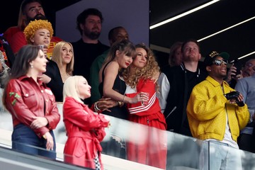 Momen Kontras: Blake Lively dan Ryan Reynolds Pilih Ketenangan Peternakan Saat Pesta Pernikahan Taylor Swift Berlangsung