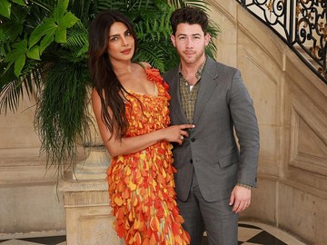 Priyanka Chopra dan Nick Jonas Patahkan Isu Keretakan Rumah Tangga Lewat Kemesraan Publik