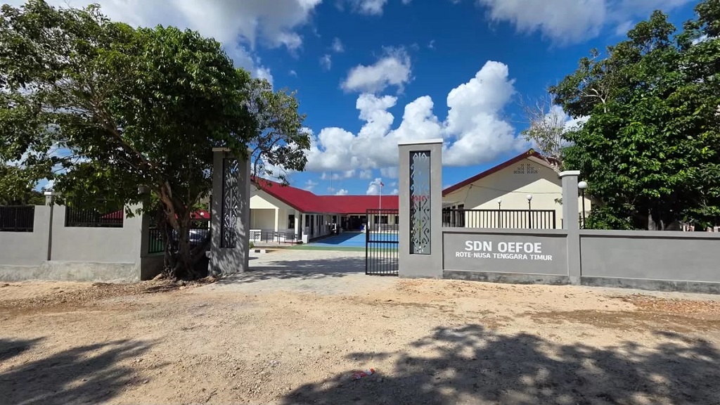 Transformasi Fasilitas Pendidikan di Rote Ndao: SDN Oefoe Kini Lengkap dengan Perpustakaan Modern dan Lapangan Serbaguna