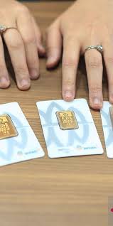 Emas Antam Turun Rp20.000 per Gram, Pasar Cermati Sinyal Perubahan Harga