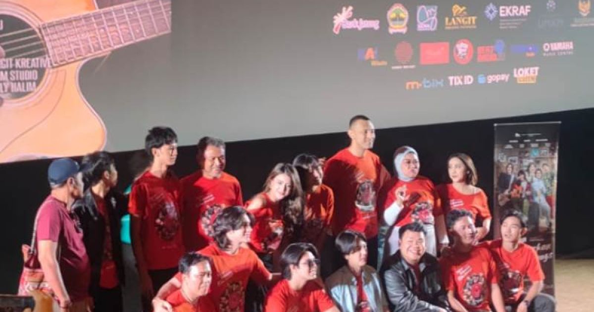 Film Takkan Kubiarkan Kau Menangis Bikin Hubungan Ari Irham dan Orangtuanya Jadi Lebih Dekat