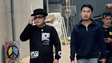 Hadiah sebagai Alat Didik: Strategi Unik Sule dalam Mengatasi Kesalahan Anak