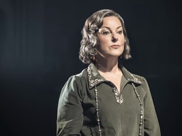 Ruthie Henshall Ungkap Rahasia Cinta dengan Pangeran Edward dalam Memoar Baru
