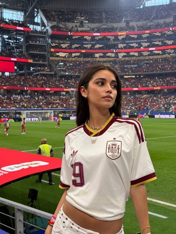 Romantisnya Ines Garcia Santos Rayakan Kemenangan Dramatis Spanyol ke Final Piala Dunia 2026 Bersama Lamine Yamal