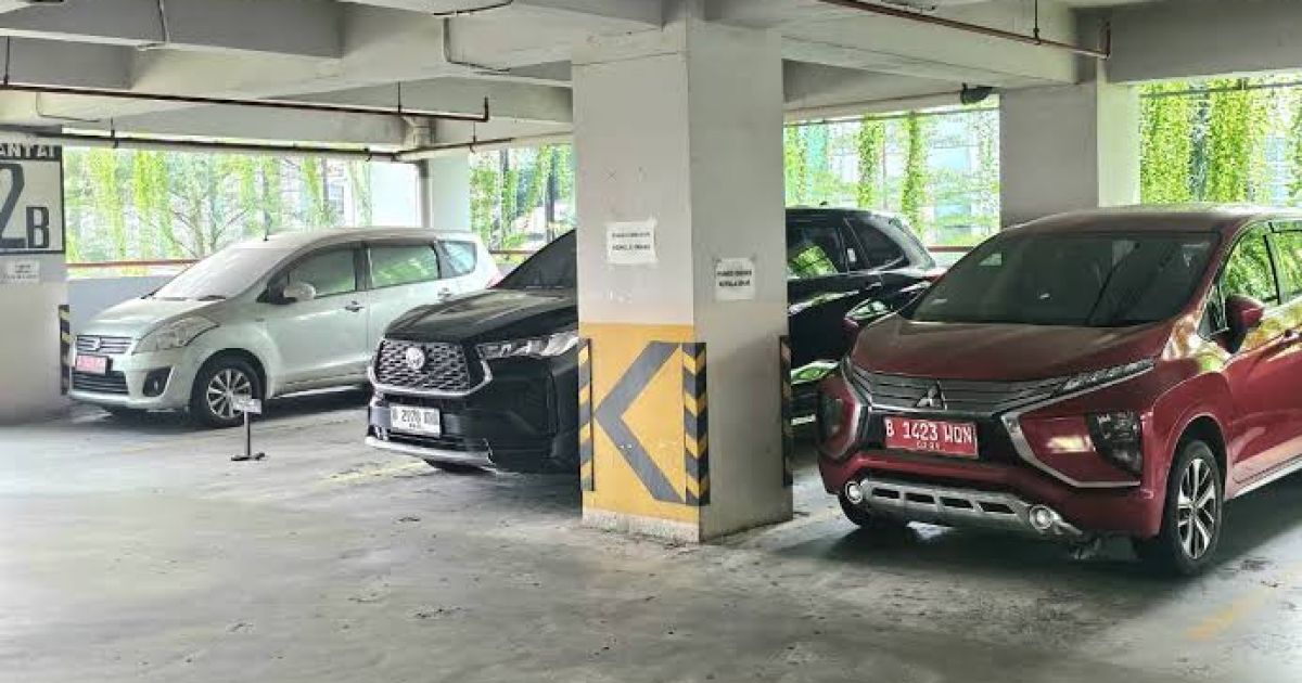 Pengamat Ekonomi Unair, Bagas Pradana Wijaya, menilai skema sewa mobil dinas Pemkot Tangsel efektif wujudkan APBD sehat dengan memotong biaya jangka panjang. [Foto: ist]
