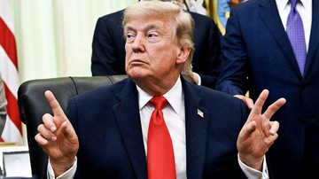 Donald Trump Raup Triliunan dari Bisnis Kripto, Royalti Koin Meme Jadi Sumber Utama