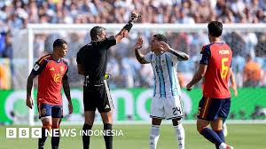 Sorotan Kontroversi: Taktik Argentina di Laga Final Piala Dunia Picu Perdebatan Sportivitas