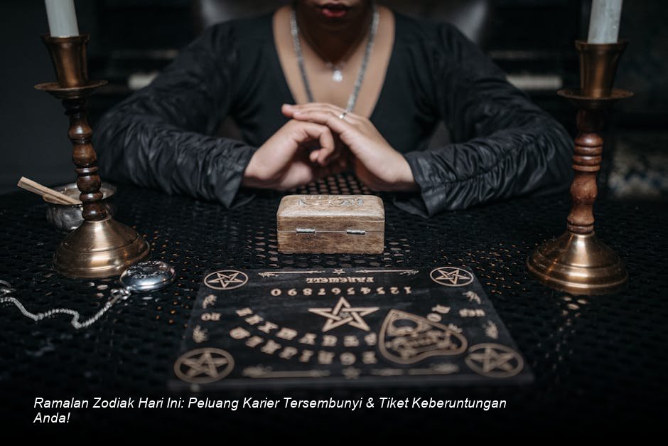 Ramalan Zodiak Hari Ini: Peluang Karier Tersembunyi & Tiket Keberuntungan Anda!